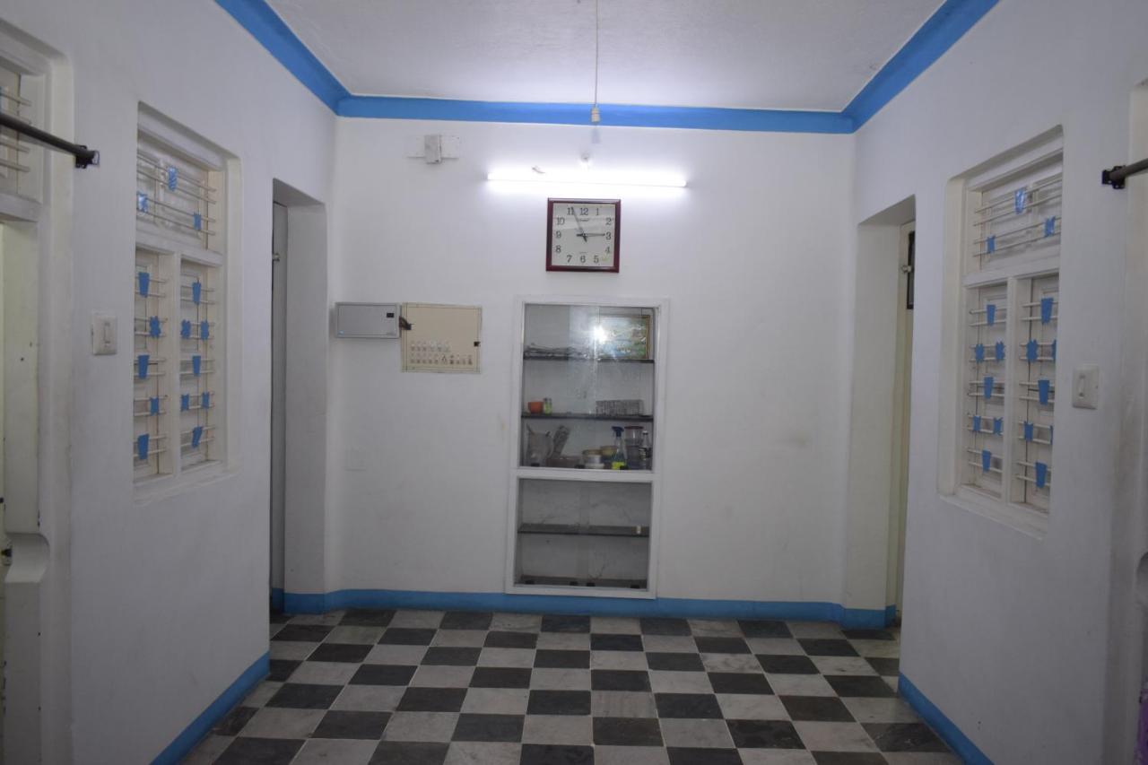 Balaji Guest House ポンディシェリ エクステリア 写真